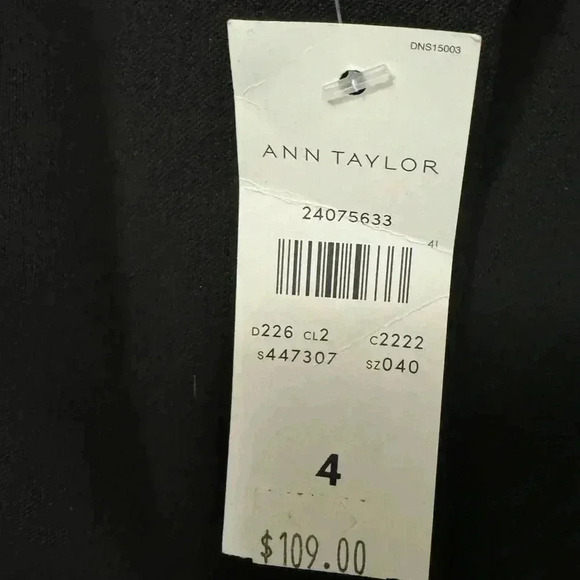 Ann Taylor Black Ruffle Hem Ankle Pants Size 4 - Picture 3 of 6